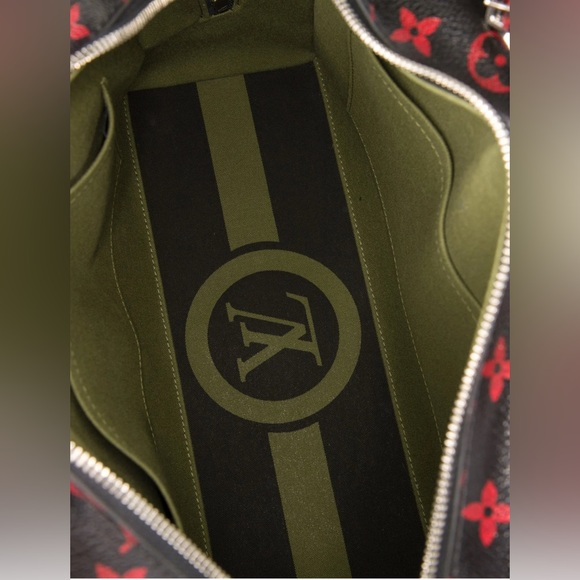 Louis Vuitton Monogram Infrarouge Dora MM! 🔥 - Picture 5 of 7